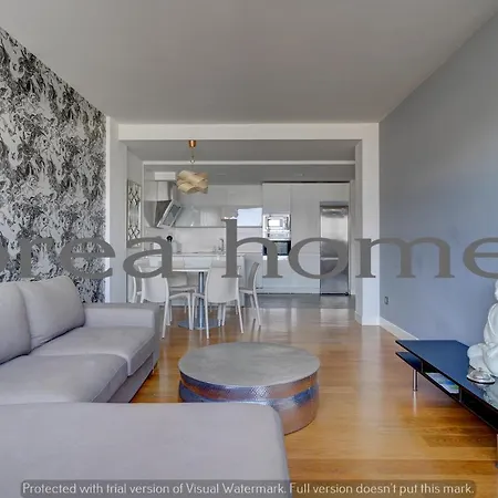 Апартаменты La Concha Beach Zen Seaview Сан-Себастьян
